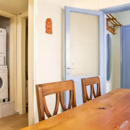 Vibrant And Flat In Karsiyaka Near Sea Apartment